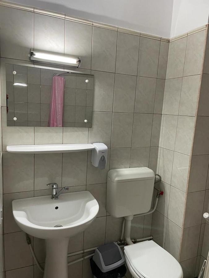 Minastirea Neamt Casa "Ierusalim-Hozeva-Hozeva"旅馆 外观 照片